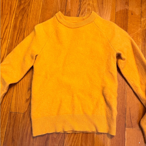 Goodthreads Women's Lambs Wool Bright Golden Sweater - Picture 1 of 3